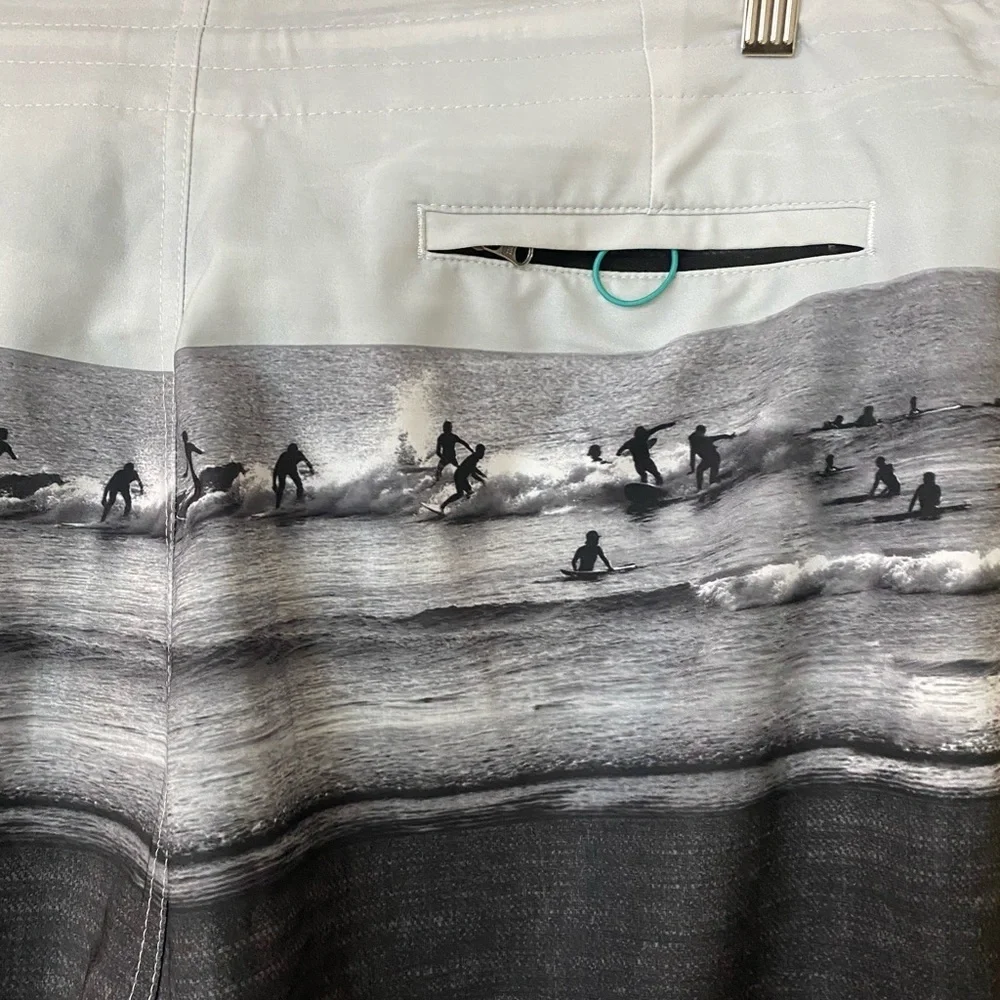 Old Navy California surfers up grayscale swim 40